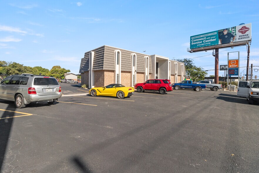 More Photos Of 11103 San Pedro Ave, San Antonio Office For Lease