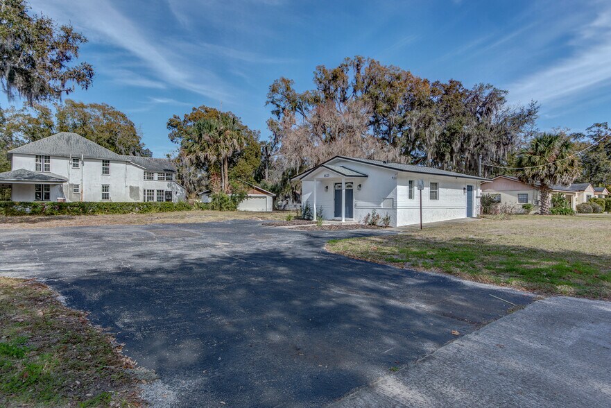 More Photos Of 621 S Locust Ave, Sanford Loft Creative Space For Sale