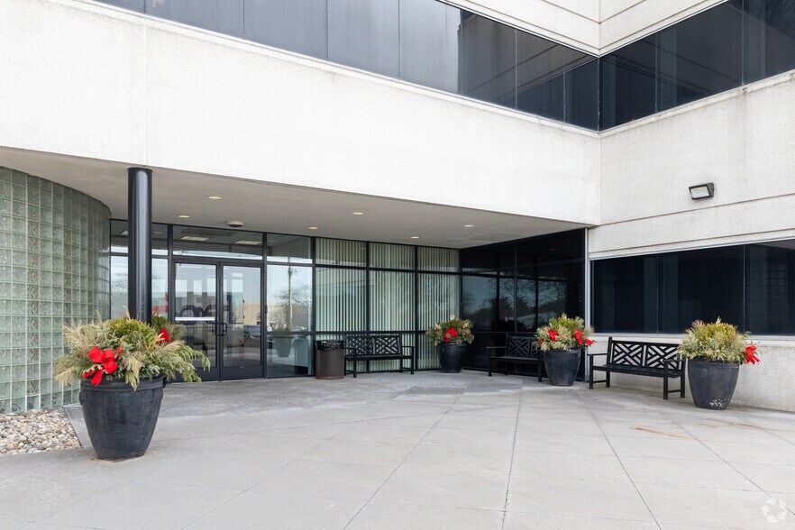 More Photos Of 101 Grovers Mill Rd, Lawrenceville Office For Lease