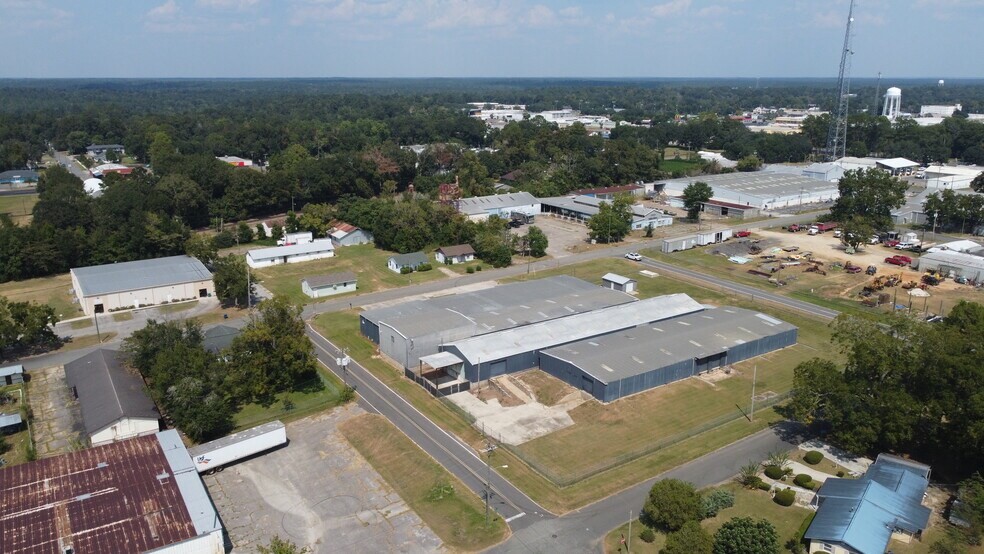 More Photos Of 1811 Florida Ave, Quincy Warehouse For Lease