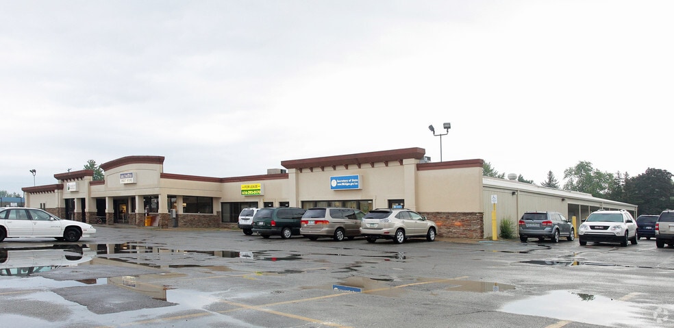 More Photos Of 530-542 S State St, Sparta Freestanding For Lease