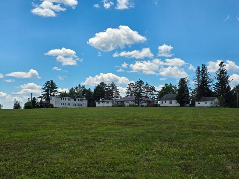More Photos Of 40 Sparten Hill Rd, Livingston Manor Specialty For Sale