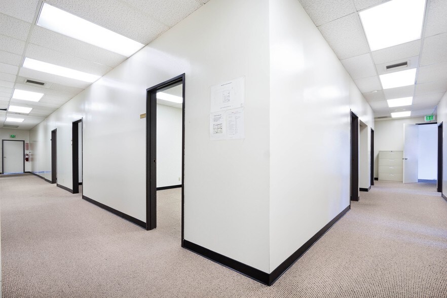 More Photos Of 124-132 Maryland St, El Segundo Unknown For Lease