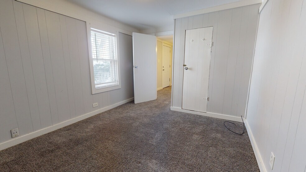 More Photos Of 8587-8615 Pontiac Lake Rd, White Lake Apartments For Sale