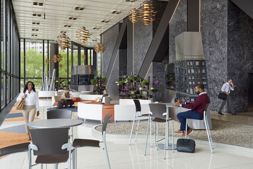 More Photos Of 600 Grant St, Pittsburgh Office For Lease