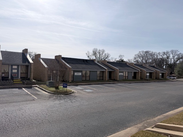 More Photos Of 4411 Old Bullard Rd, Tyler Office For Lease