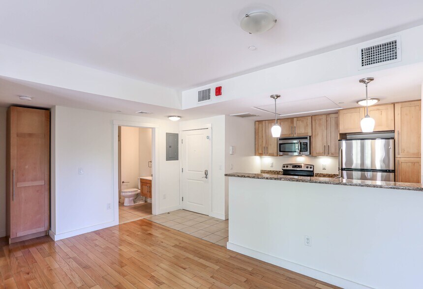 More Photos Of 87 New St, Cambridge Apartments For Sale