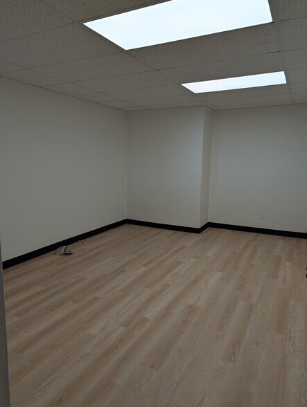 More Photos Of 8973-8975 E Kenyon Ave, Denver Coworking Space
