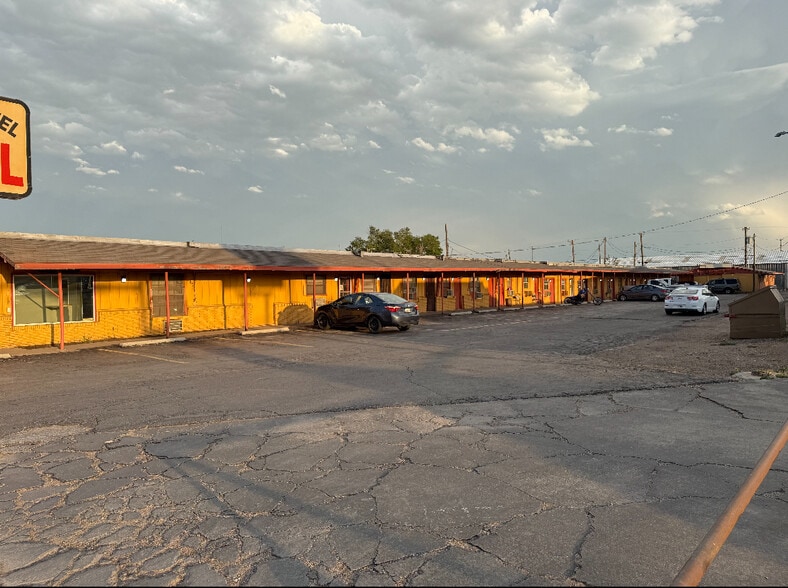 Primary Photo Of 3602 E Amarillo Blvd, Amarillo Hotel For Sale
