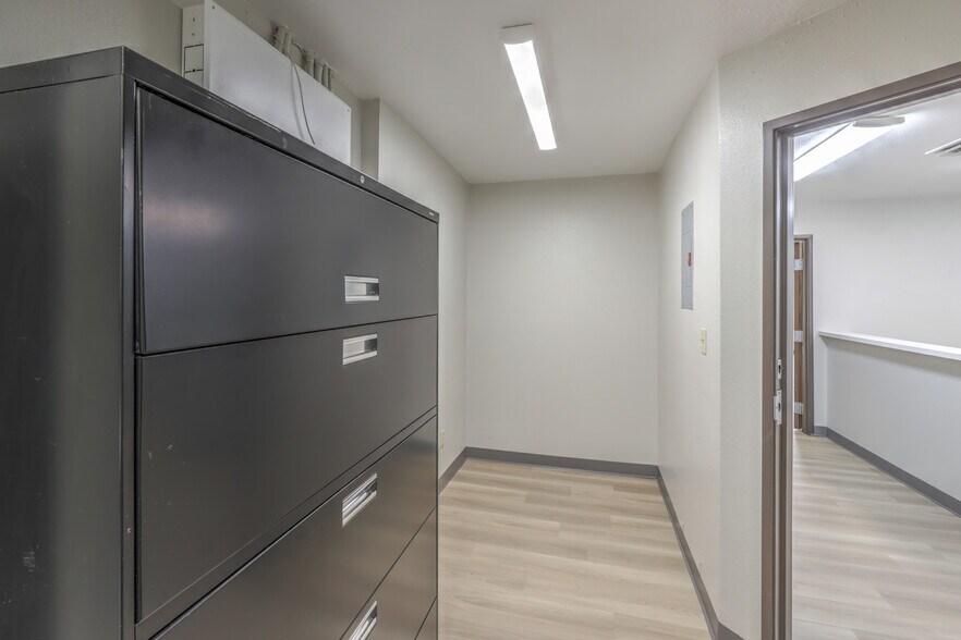 More Photos Of 3320-3340 W Wynn Rd, Las Vegas Office Residential For Lease