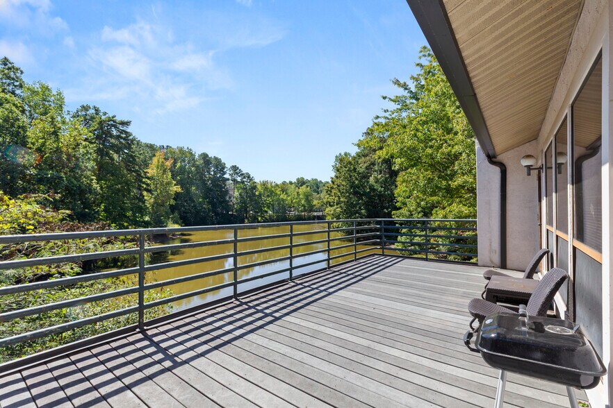 More Photos Of 1820 The Exchange SE, Atlanta Office For Sale