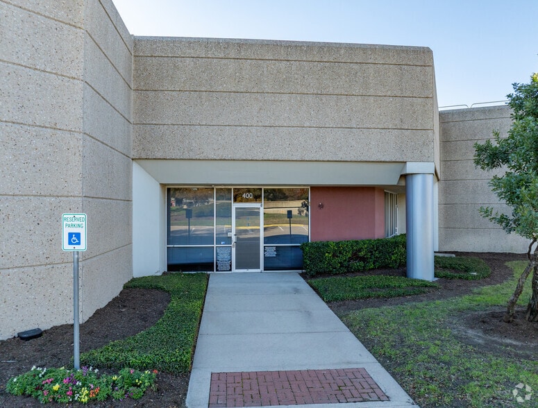 More Photos Of 9229 Waterford Centre Blvd, Austin Office For Lease