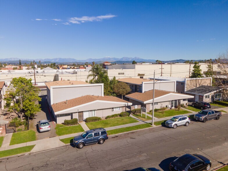 Primary Photo Of 2109 E Westport Dr, Anaheim Apartments For Sale