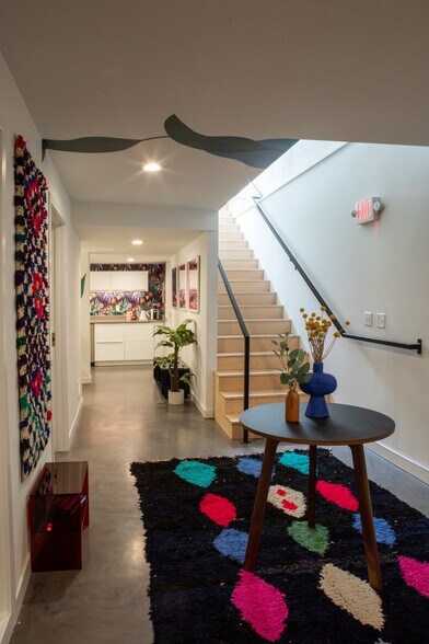 More Photos Of 4009 E Lake St, Minneapolis Office For Lease