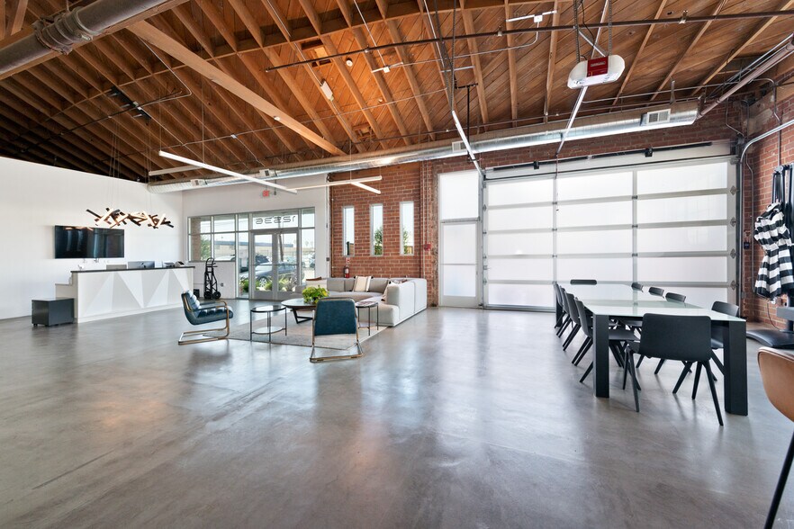 More Photos Of 12536 Chadron Ave, Hawthorne Light Distribution For Sale