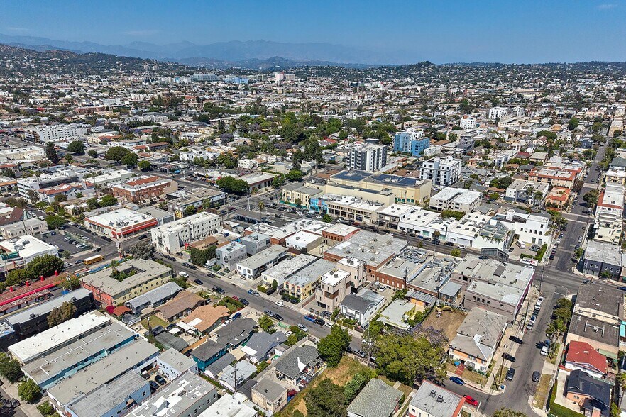 More Photos Of 646 N Western Ave, Los Angeles General Retail For Sale
