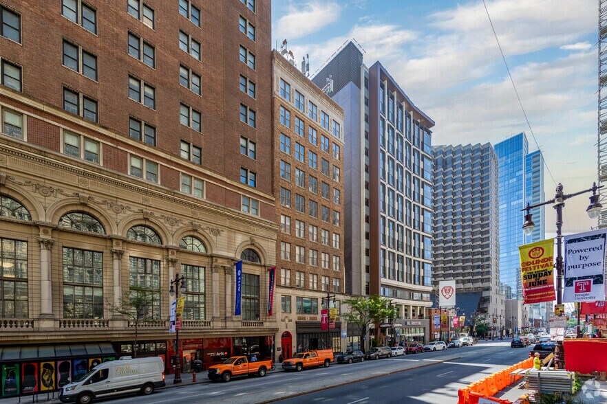More Photos Of 215 S Broad St, Philadelphia Office For Lease