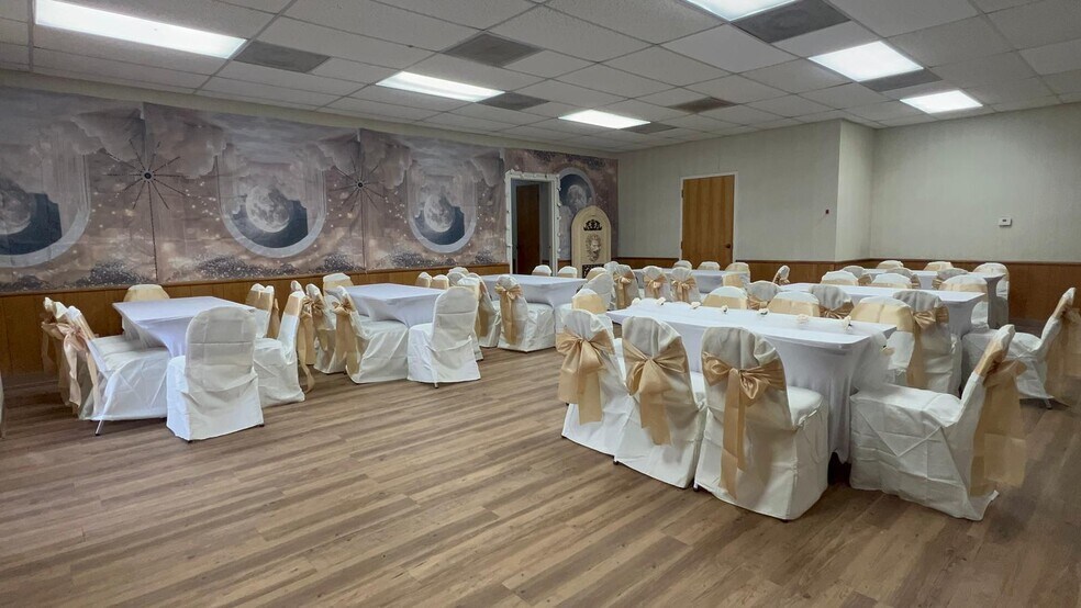 More Photos Of 101 N 4th St, Lometa Daycare Center For Lease