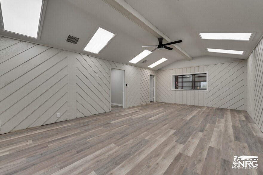 More Photos Of 8800 NW Loop 338, Odessa Warehouse For Sale