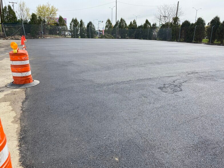 More Photos Of 6000 N 76th St, Milwaukee Land For Lease