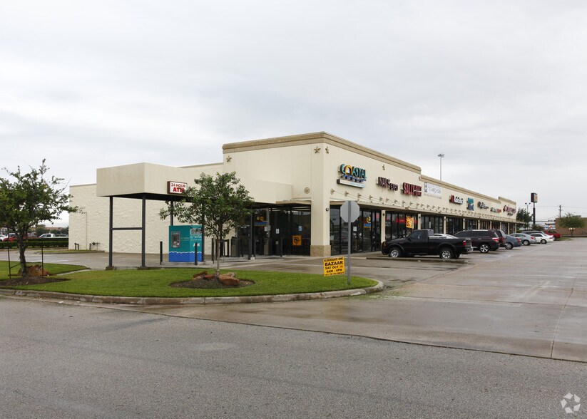 More Photos Of 2600 FM 1764, La Marque Storefront For Lease