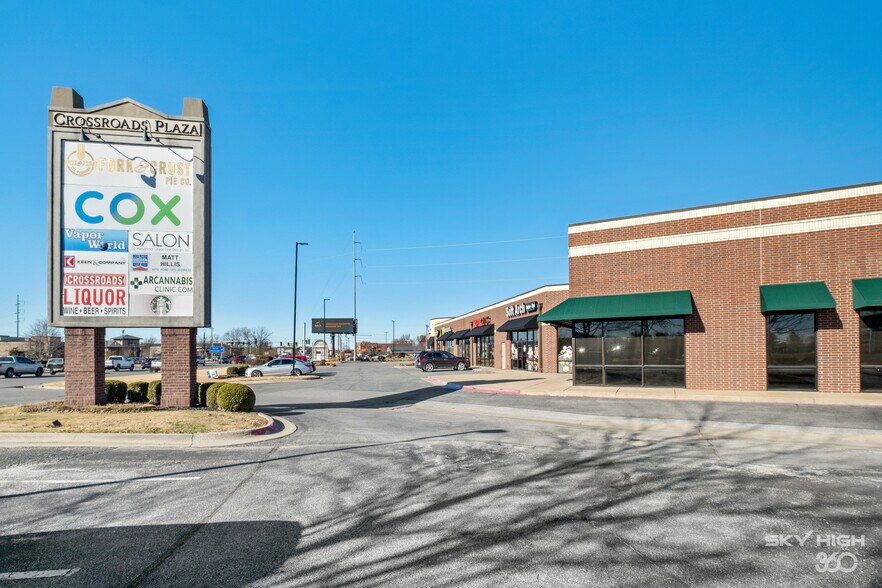 More Photos Of 201 SW 14th St, Bentonville Unknown For Lease