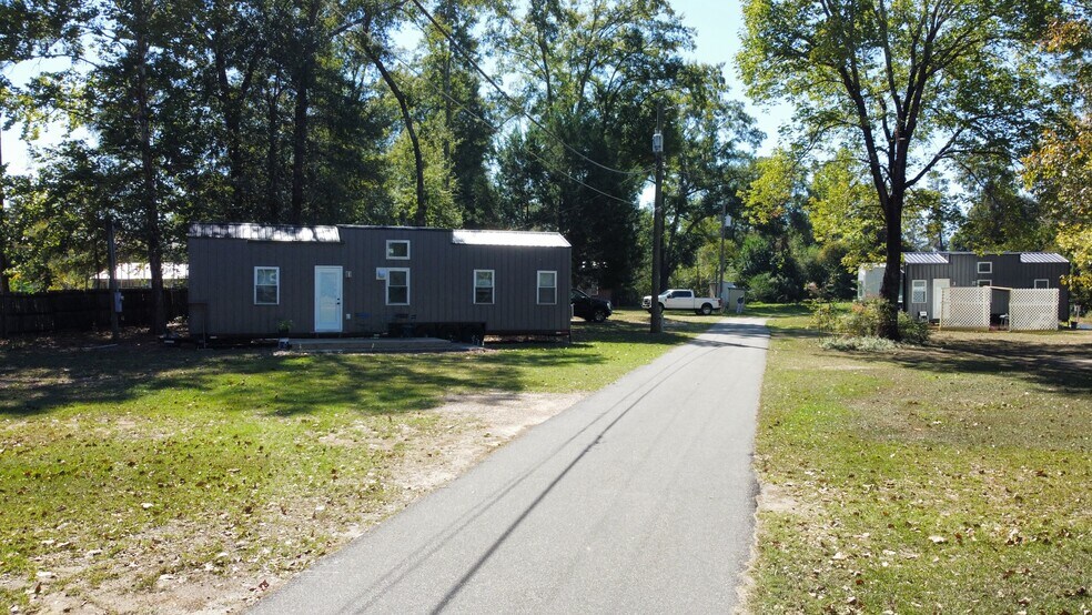 Primary Photo Of 3174 Westwood Dr, Marianna Trailer Camper Park For Sale