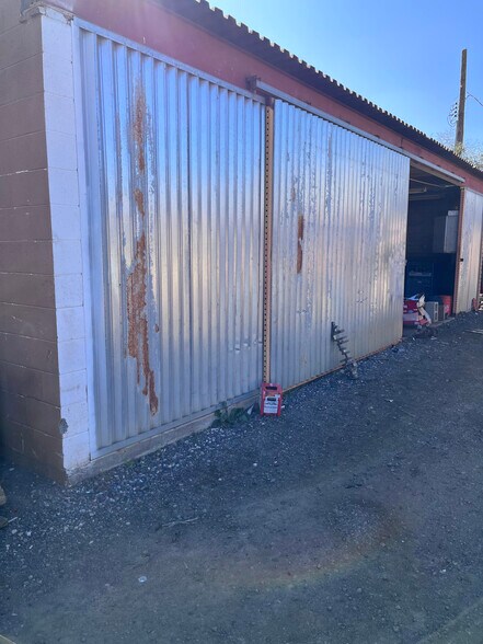 More Photos Of 727 N Country Club Dr, Mesa Service For Sale