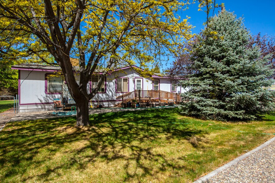 More Photos Of 3281 C Rd, Palisade Manufacturing For Sale