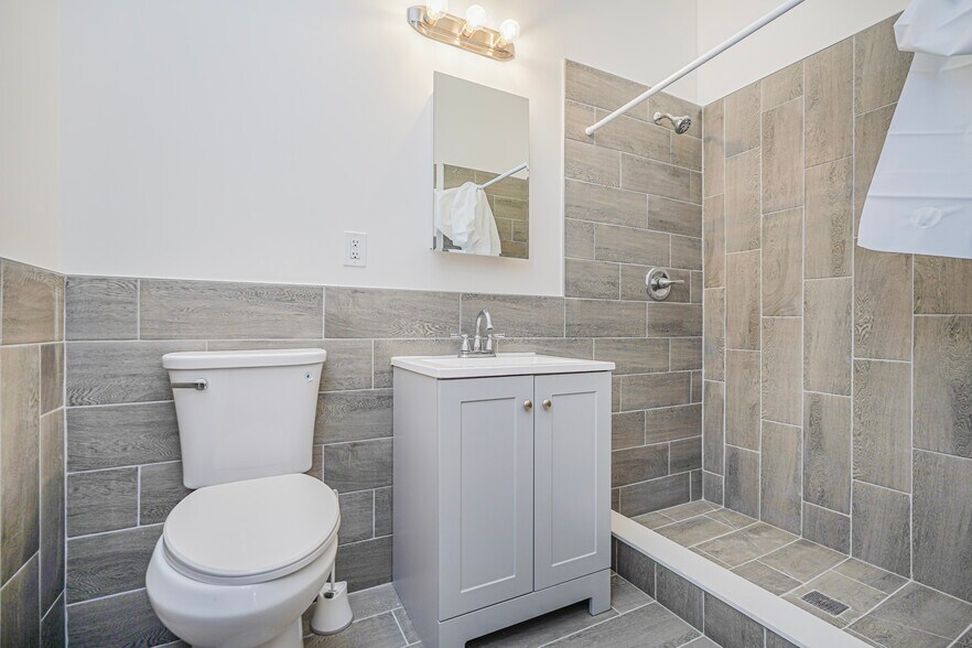 More Photos Of 219-225 Broad st, Staten Island Apartments For Sale