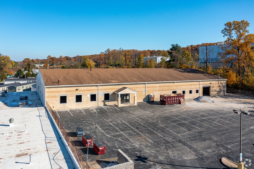 Primary Photo Of 480 Lancaster Ave, Malvern Flex For Sale
