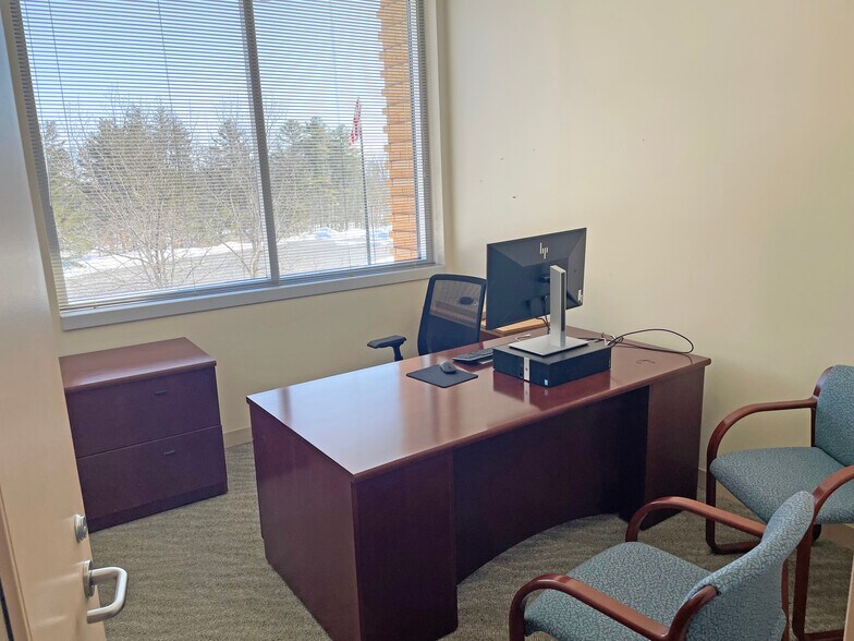 More Photos Of 11 Northeastern Blvd, Salem Office For Lease