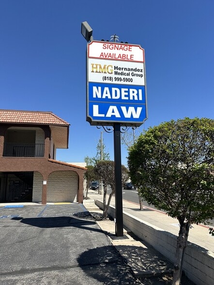 More Photos Of 403-405 N MacLay Ave, San Fernando Office For Lease