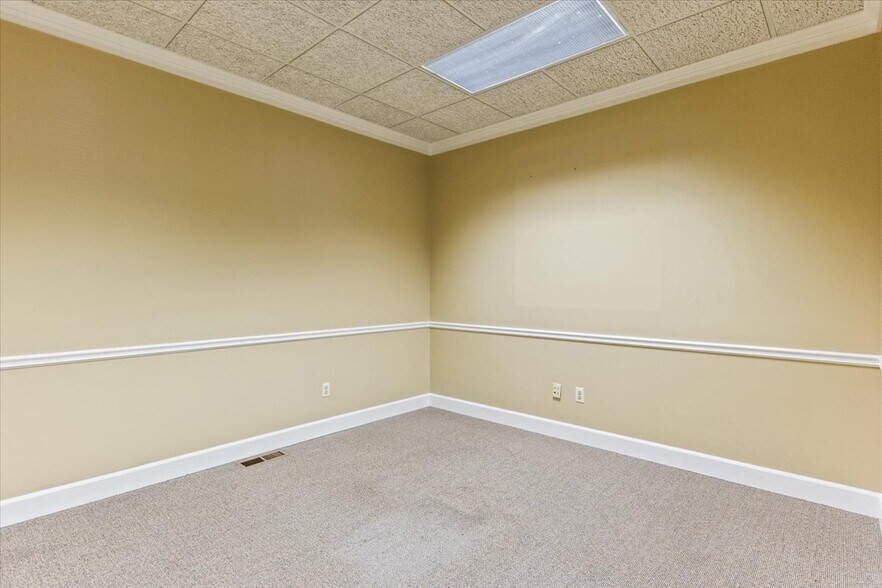 More Photos Of 110 Linden Oaks, Rochester Office Residential For Sale