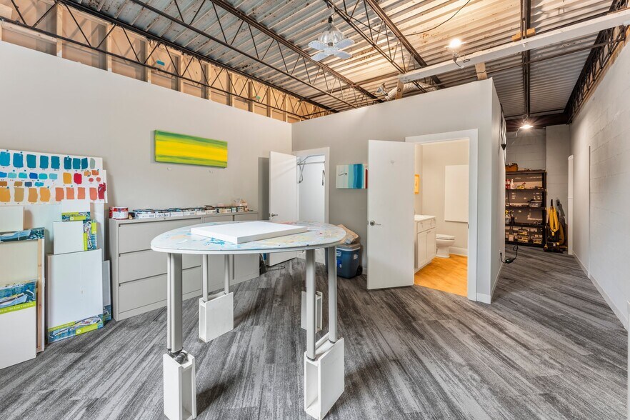 More Photos Of 410 Dinah Shore Blvd, Winchester Office Residential For Sale