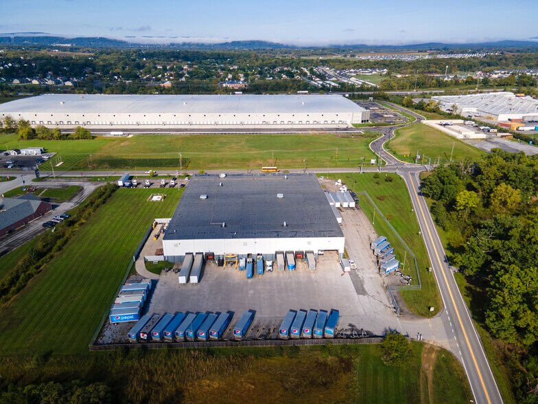 More Photos Of 5158 Williamsport Pike, Martinsburg Warehouse For Lease