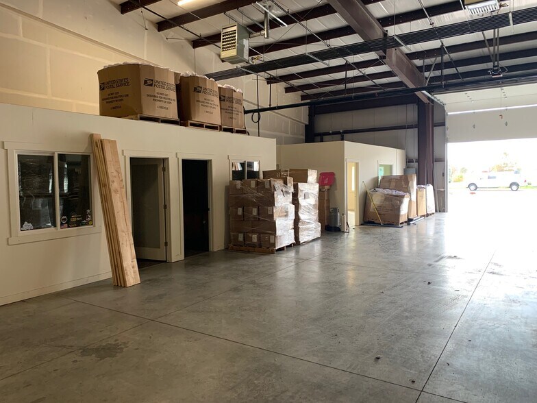 More Photos Of 891 S 490 W, Pleasant Grove Manufacturing For Lease
