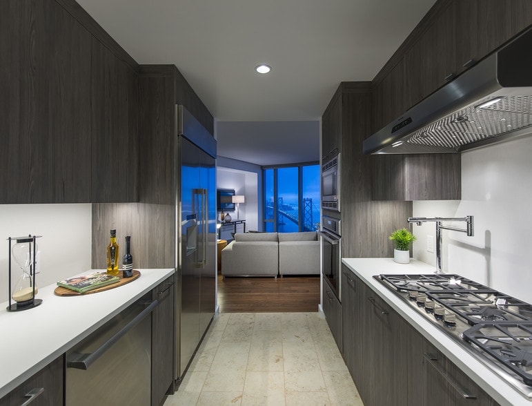 More Photos Of 399 Fremont St, San Francisco Apartments For Lease