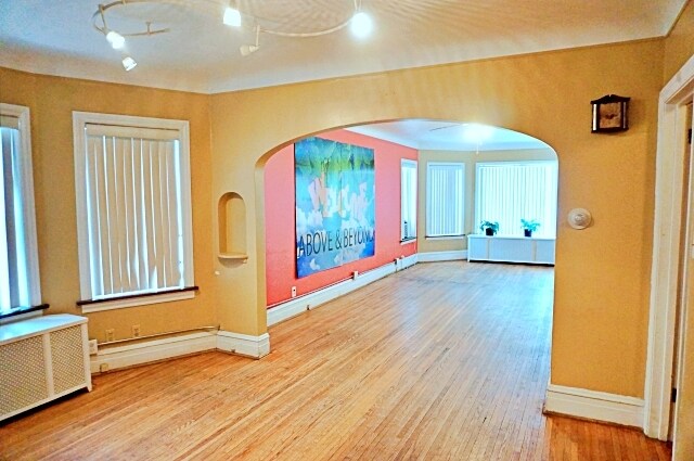 More Photos Of 1321-1323 S Austin Blvd, Cicero Religious Facility For Sale
