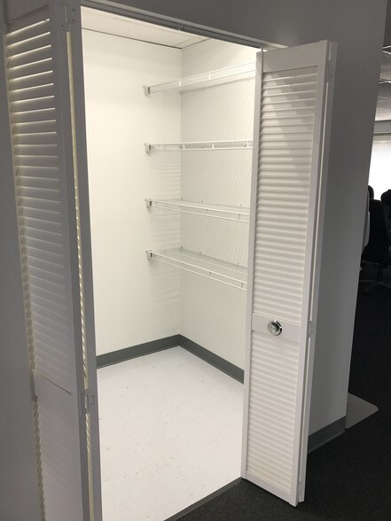 More Photos Of 18201-18209 Flower Hill Way, Gaithersburg Medical For Lease