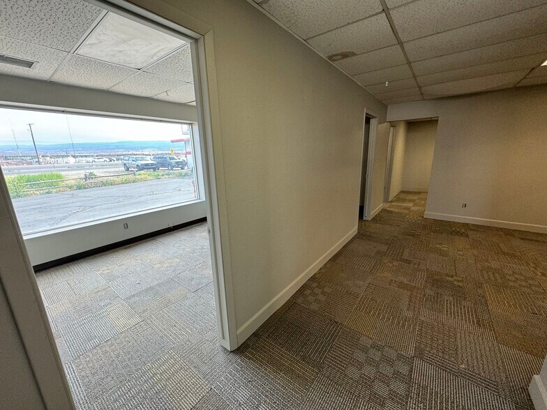 More Photos Of 2458 I 70 Business Loop, Grand Junction Service For Lease