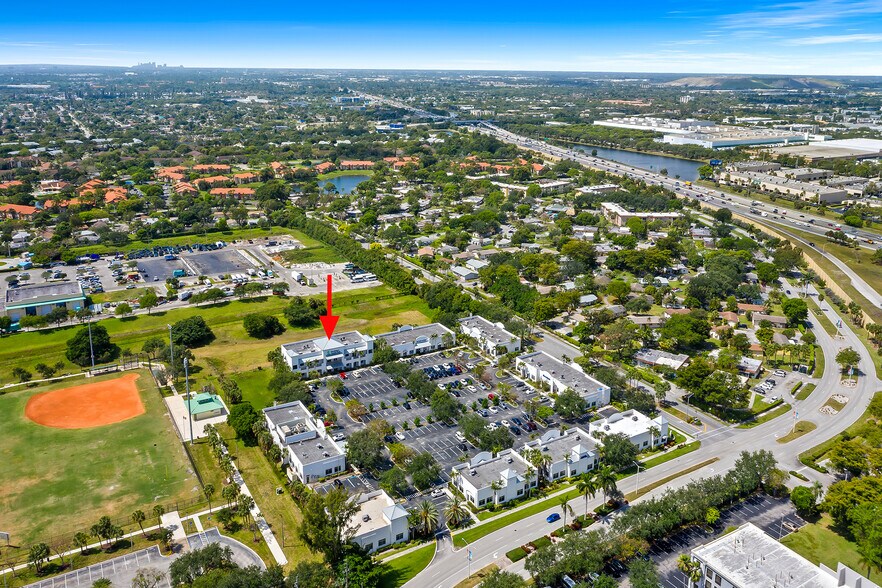More Photos Of 260 SW Natura Ave, Deerfield Beach Office For Sale
