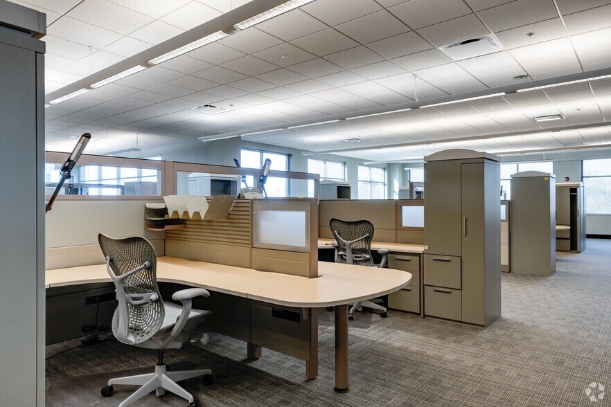 More Photos Of 11411 E Jefferson Ave, Detroit Office For Sale