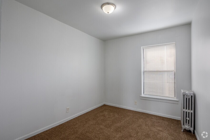 More Photos Of 330 N Pine Ave, Chicago Apartments For Sale