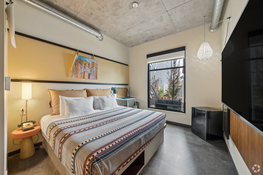 More Photos Of 2225 Telegraph Ave, Oakland Hotel For Sale