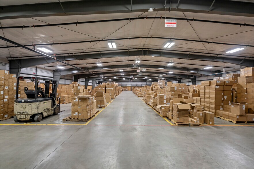 More Photos Of 4985 N 30th St, Colorado Springs Manufacturing For Sale