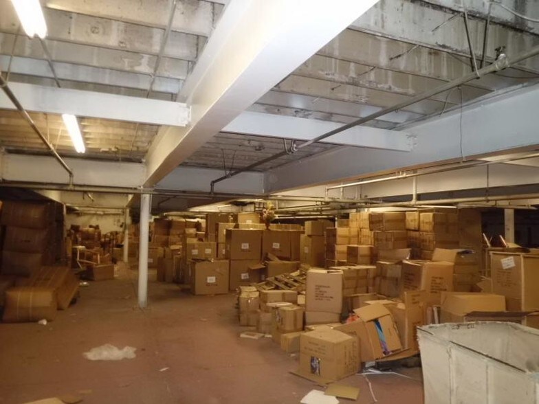 More Photos Of 24 Sheridan Ave, Clifton Warehouse For Sale