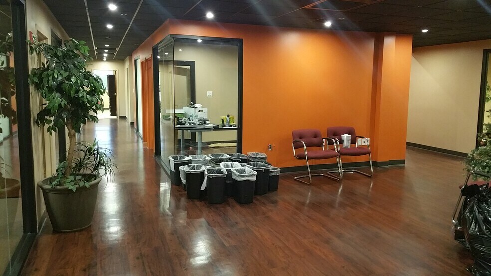 More Photos Of 217 N Westmonte Dr, Altamonte Springs Office For Lease