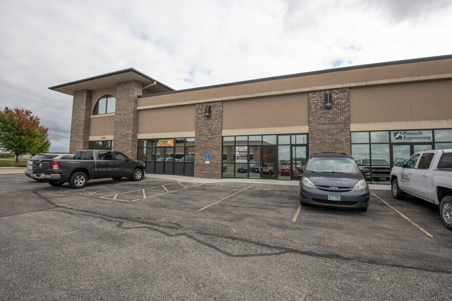 More Photos Of 7389 Airport View Dr SW, Rochester Office For Lease