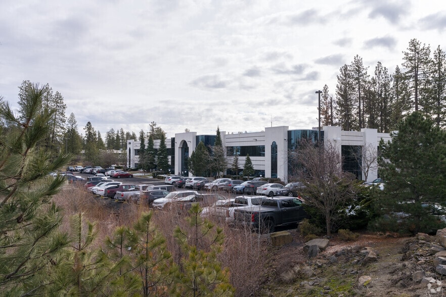More Photos Of 5709 W Sunset Hwy, Spokane Office For Lease